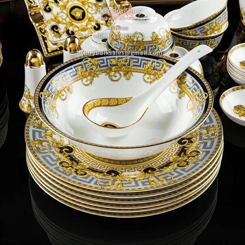 Versace dinnerware p52
